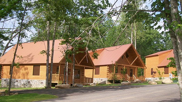 white-oak-cabin-row